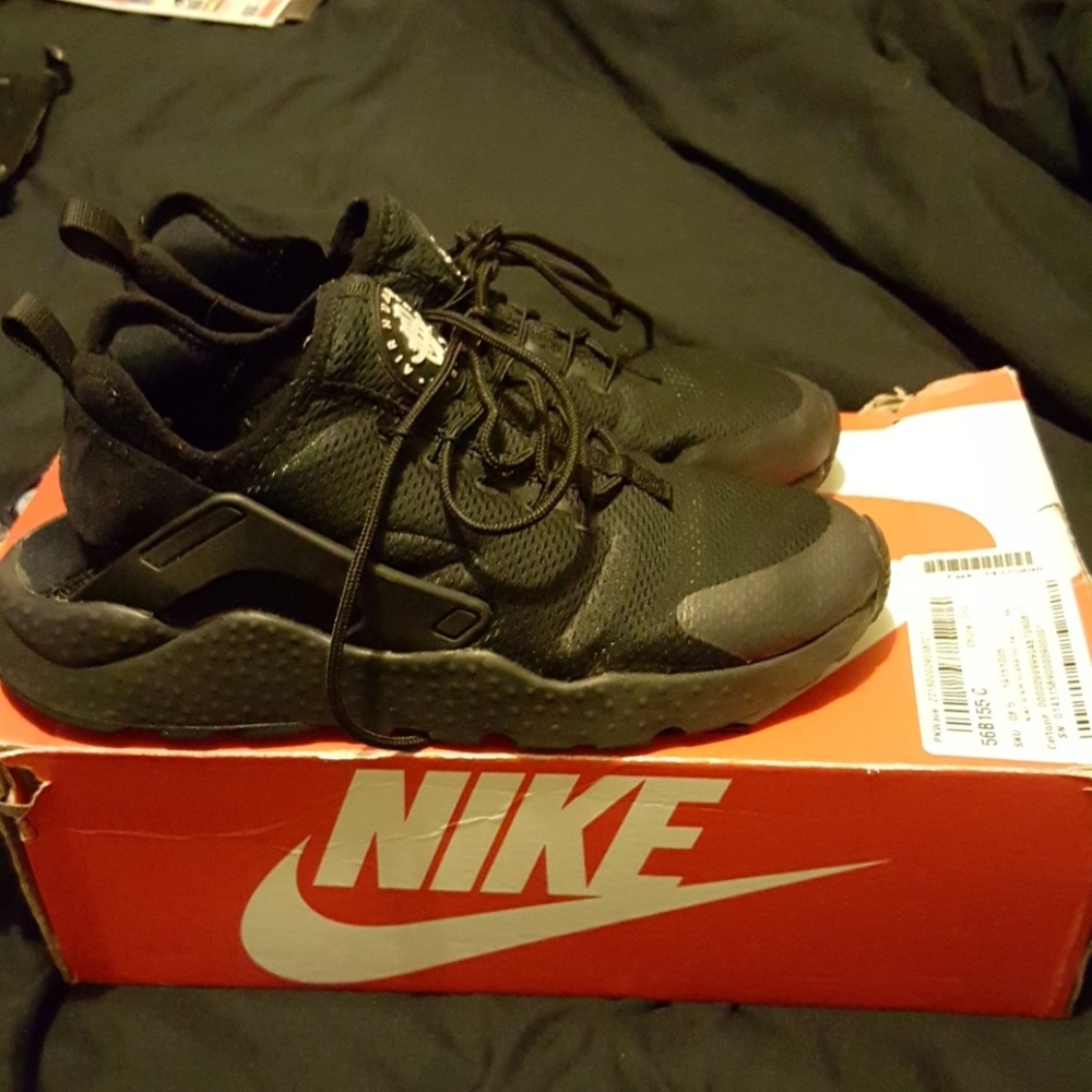 Nike women's air huarache run ultra